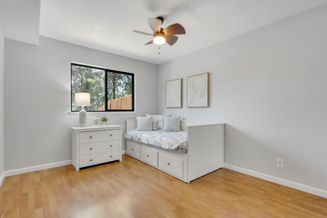 924 Yosemite Ln, El Dorado Hills, CA 95762