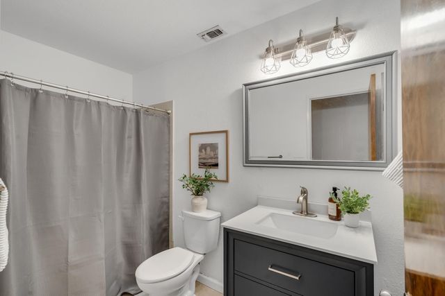 924 Yosemite Ln, El Dorado Hills, CA 95762