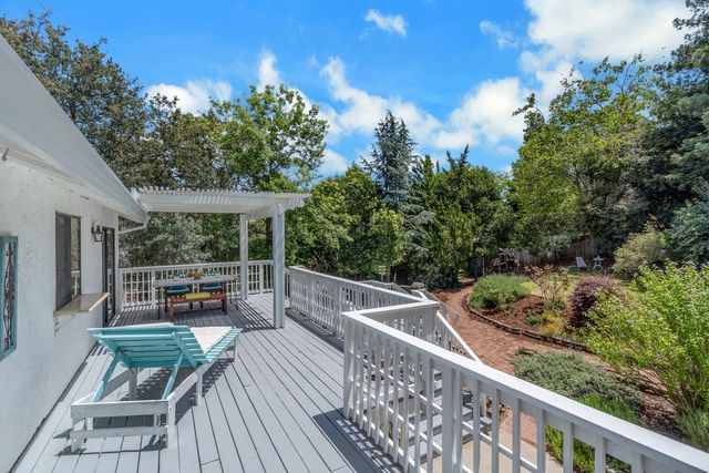 924 Yosemite Ln, El Dorado Hills, CA 95762