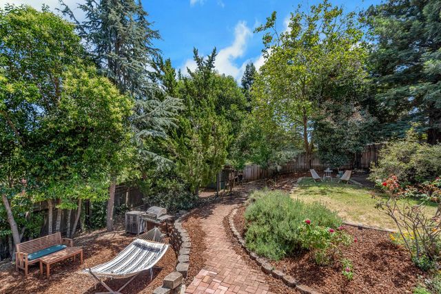 924 Yosemite Ln, El Dorado Hills, CA 95762