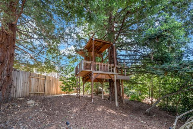 924 Yosemite Ln, El Dorado Hills, CA 95762