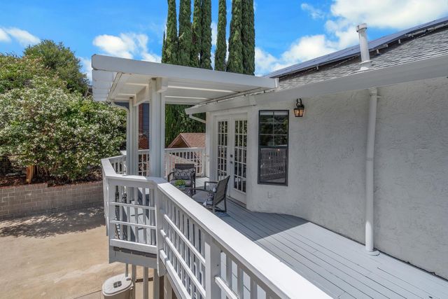 924 Yosemite Ln, El Dorado Hills, CA 95762