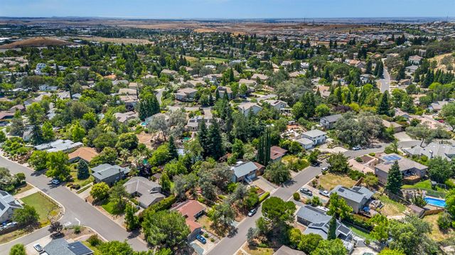 924 Yosemite Ln, El Dorado Hills, CA 95762