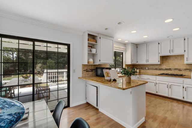 924 Yosemite Ln, El Dorado Hills, CA 95762