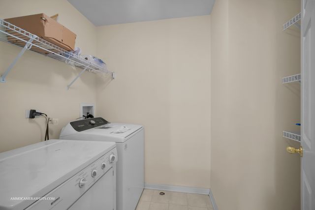 2295 STOUGHTON Drive, Aurora, IL 60502