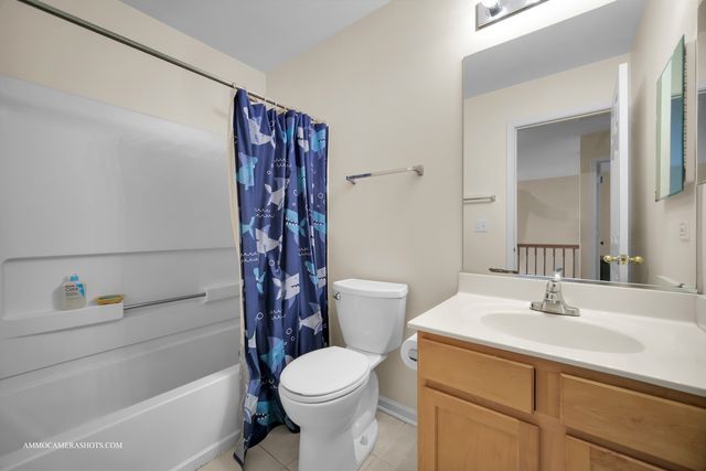 2295 STOUGHTON Drive, Aurora, IL 60502