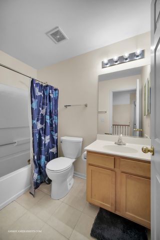 2295 STOUGHTON Drive, Aurora, IL 60502