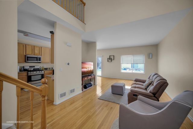 2295 STOUGHTON Drive, Aurora, IL 60502