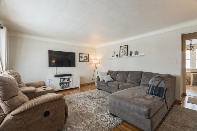 508 Valley Street, Center Point, IA 52213