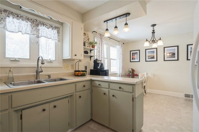 508 Valley Street, Center Point, IA 52213