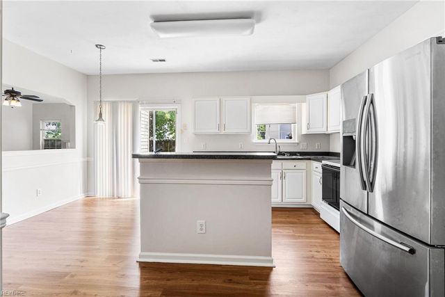 1576 Stewards WAY, Virginia Beach, VA 23453