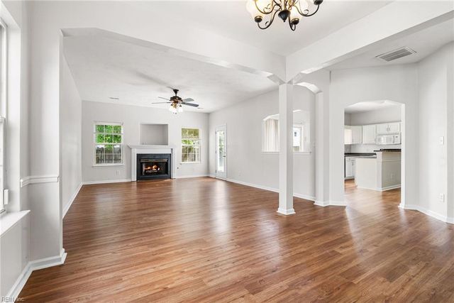 1576 Stewards WAY, Virginia Beach, VA 23453