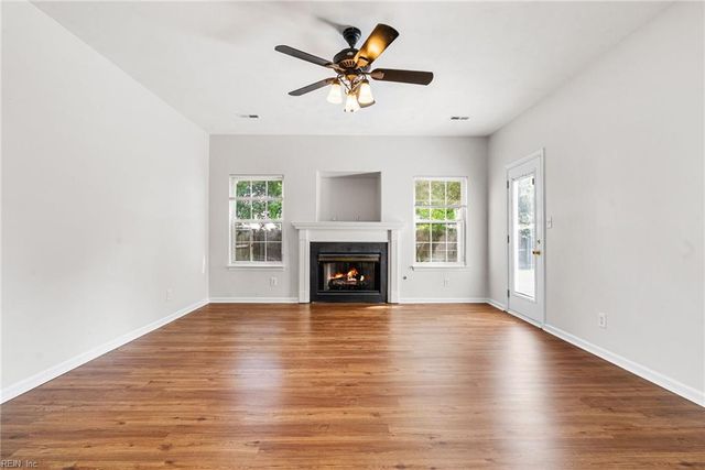 1576 Stewards WAY, Virginia Beach, VA 23453