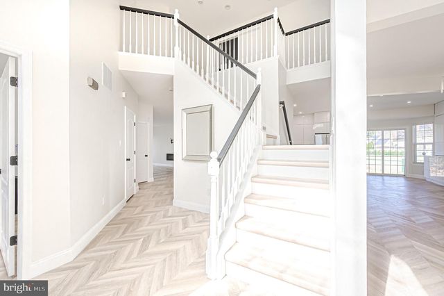 11 CHANCELLOR PARK DR, Mays Landing, NJ 08330