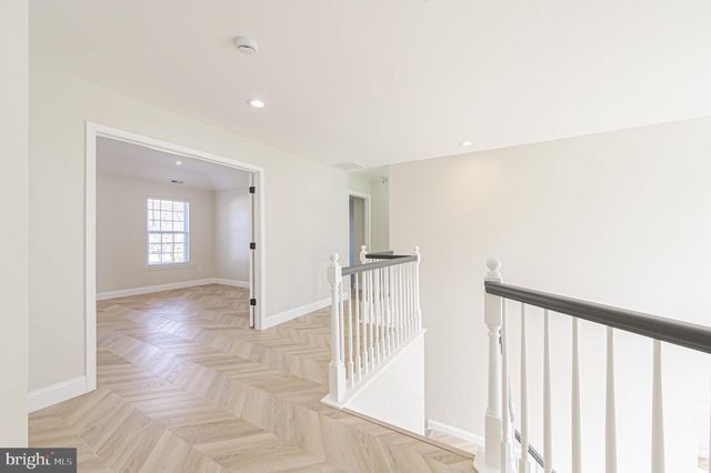 11 CHANCELLOR PARK DR, Mays Landing, NJ 08330