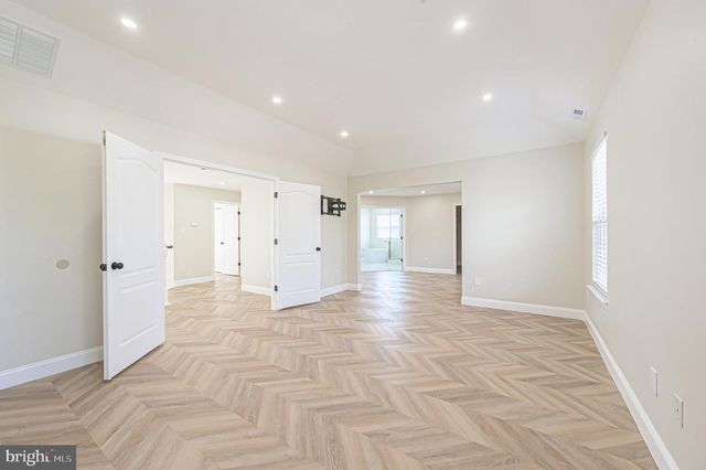 11 CHANCELLOR PARK DR, Mays Landing, NJ 08330