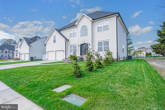 11 CHANCELLOR PARK DR, Mays Landing, NJ 08330