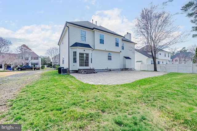 11 CHANCELLOR PARK DR, Mays Landing, NJ 08330