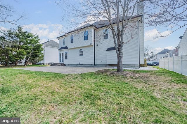 11 CHANCELLOR PARK DR, Mays Landing, NJ 08330