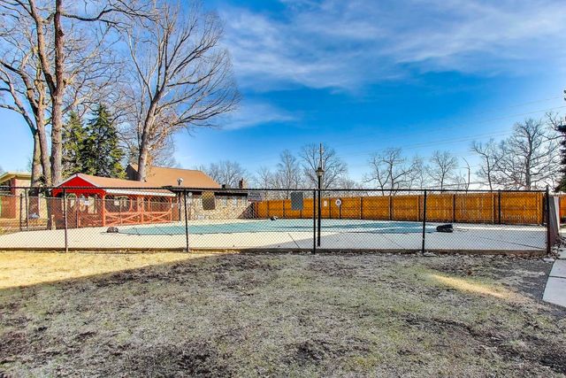 7410 W 111th Street 310, Worth, IL 60482