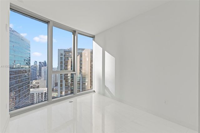 300 Biscayne Boulevard Way 4007W, Miami, FL 33131