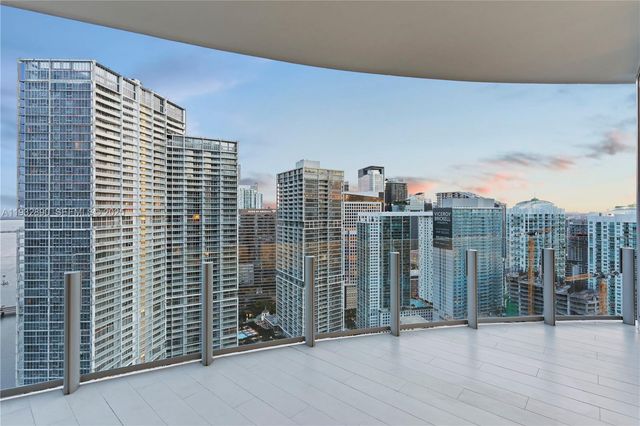 300 Biscayne Boulevard Way 4007W, Miami, FL 33131