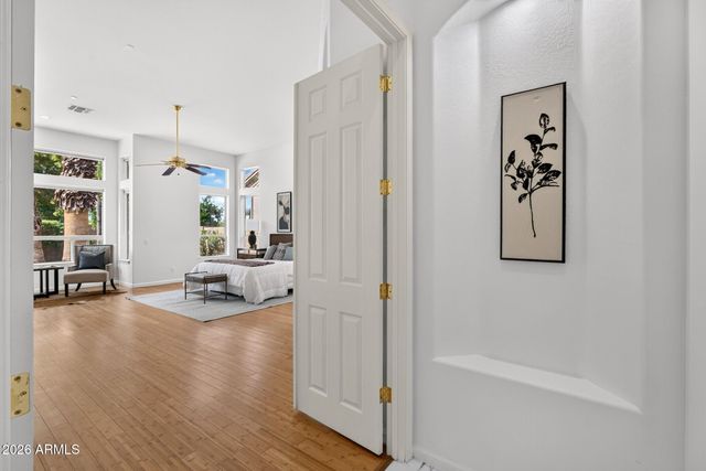 5225 E BLUEFIELD Avenue, Scottsdale, AZ 85254