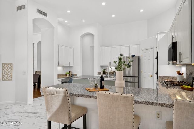 5225 E BLUEFIELD Avenue, Scottsdale, AZ 85254