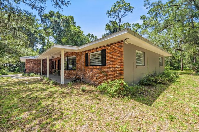 9661 W DEEPWOODS DRIVE, Crystal River, FL 34428