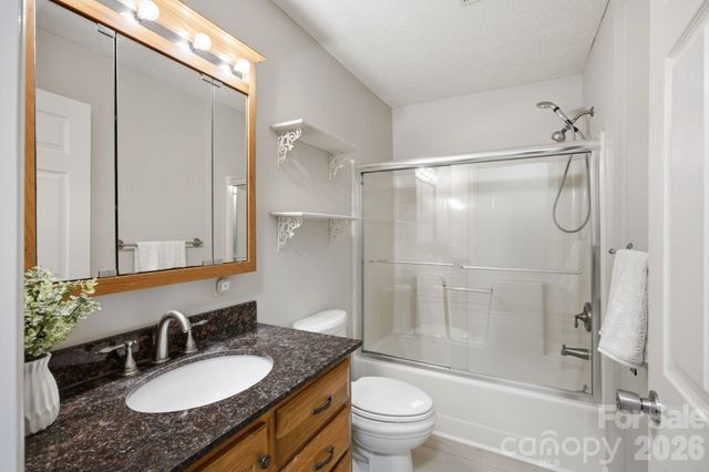 195 Azalea Road, Mooresville, NC 28115