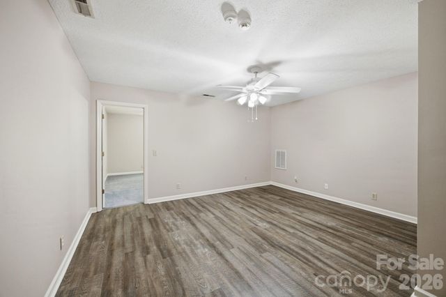 195 Azalea Road, Mooresville, NC 28115