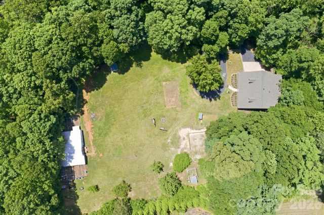 195 Azalea Road, Mooresville, NC 28115