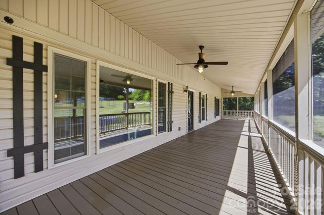 195 Azalea Road, Mooresville, NC 28115