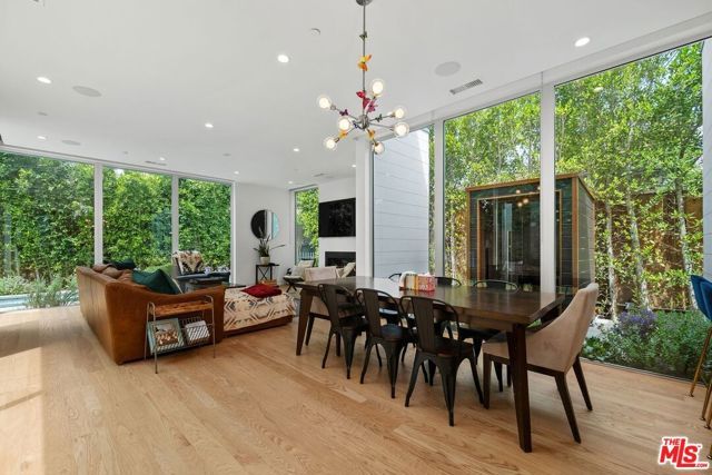 3715 Meier Street, Los Angeles, CA 90066