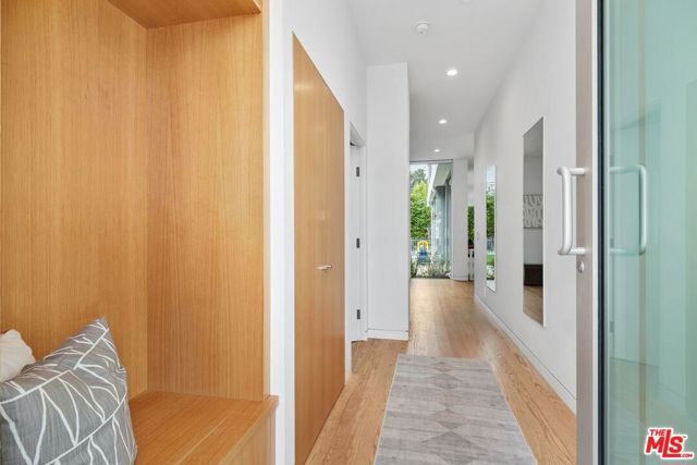 3715 Meier Street, Los Angeles, CA 90066