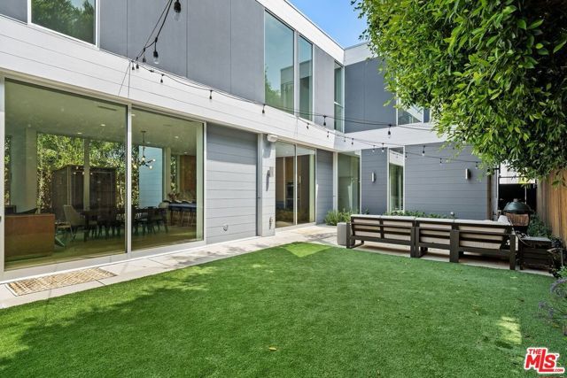 3715 Meier Street, Los Angeles, CA 90066