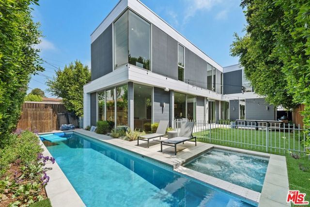 3715 Meier Street, Los Angeles, CA 90066