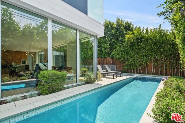 3715 Meier Street, Los Angeles, CA 90066