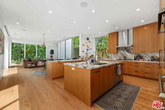 3715 Meier Street, Los Angeles, CA 90066