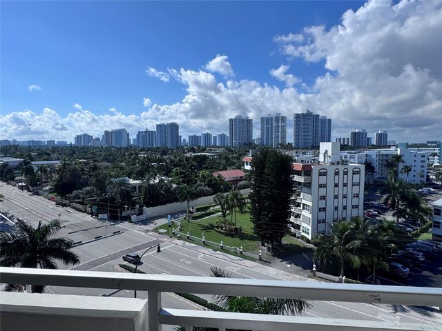 3180 S Ocean Dr 722, Hallandale Beach, FL 33009