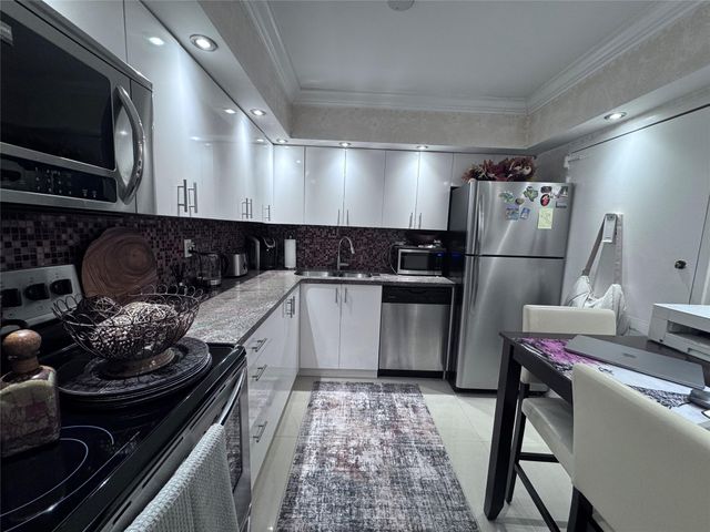 3180 S Ocean Dr 722, Hallandale Beach, FL 33009