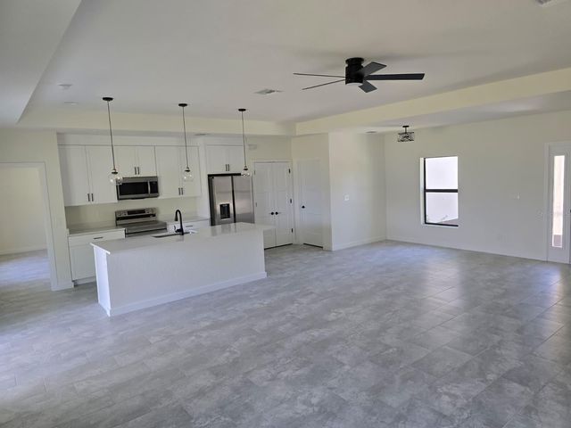 4240 LAS ALMANOS AVENUE, North Port, FL 34288