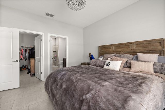 1060 BLACKWOLF RUN ROAD, Davenport, FL 33896