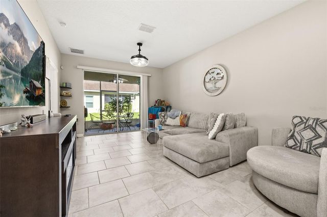 1060 BLACKWOLF RUN ROAD, Davenport, FL 33896