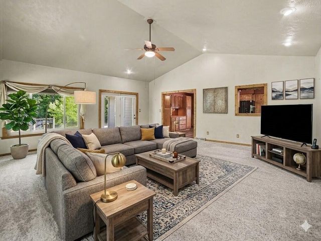 4165 S 132nd Avenue, Hesperia, MI 49421