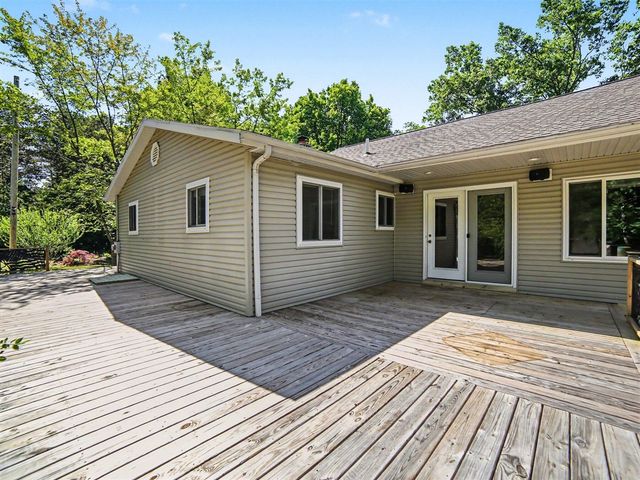 4165 S 132nd Avenue, Hesperia, MI 49421