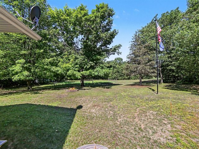 4165 S 132nd Avenue, Hesperia, MI 49421