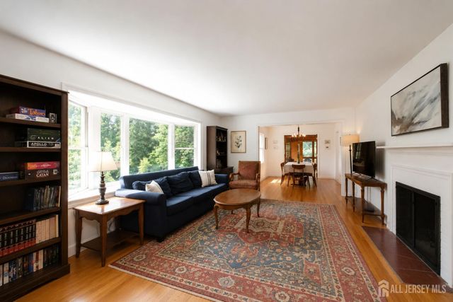5 Crestview Drive, Bernardsville, NJ 07924