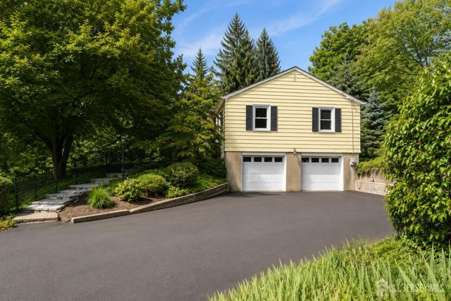 5 Crestview Drive, Bernardsville, NJ 07924