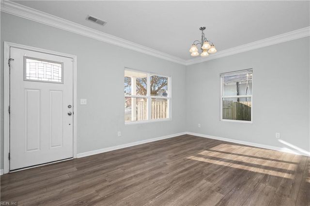 9269 1st View ST, Norfolk, VA 23503